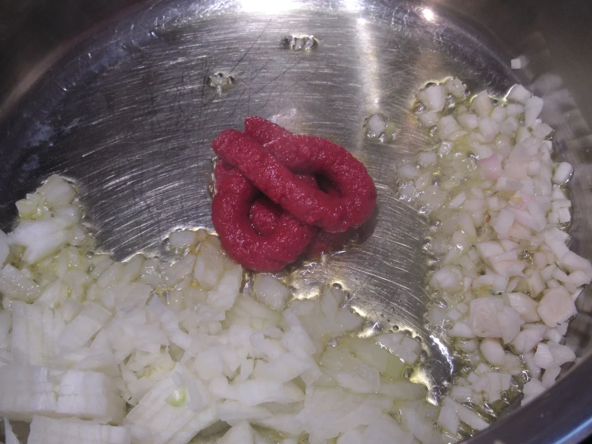 Vollkost: Linsen Hackbällchen - https://www.kochbar.de/rezept/593125/Linsen-Hackbaellchen. - Rezept - Bild Nr. 17281