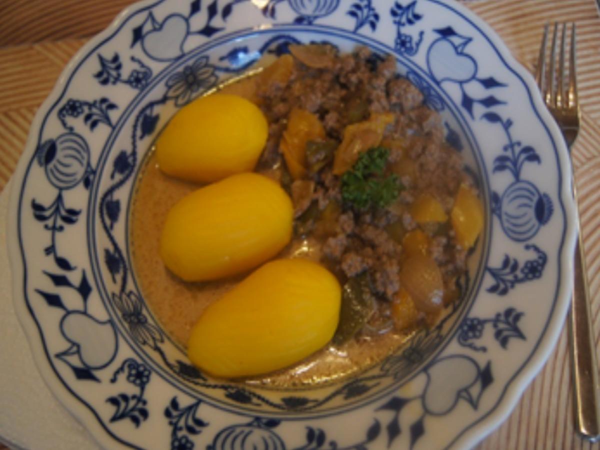 Paprika-Zwiebel-Hackfleisch-Wok mit Drillingen - Rezept - Bild Nr. 17282