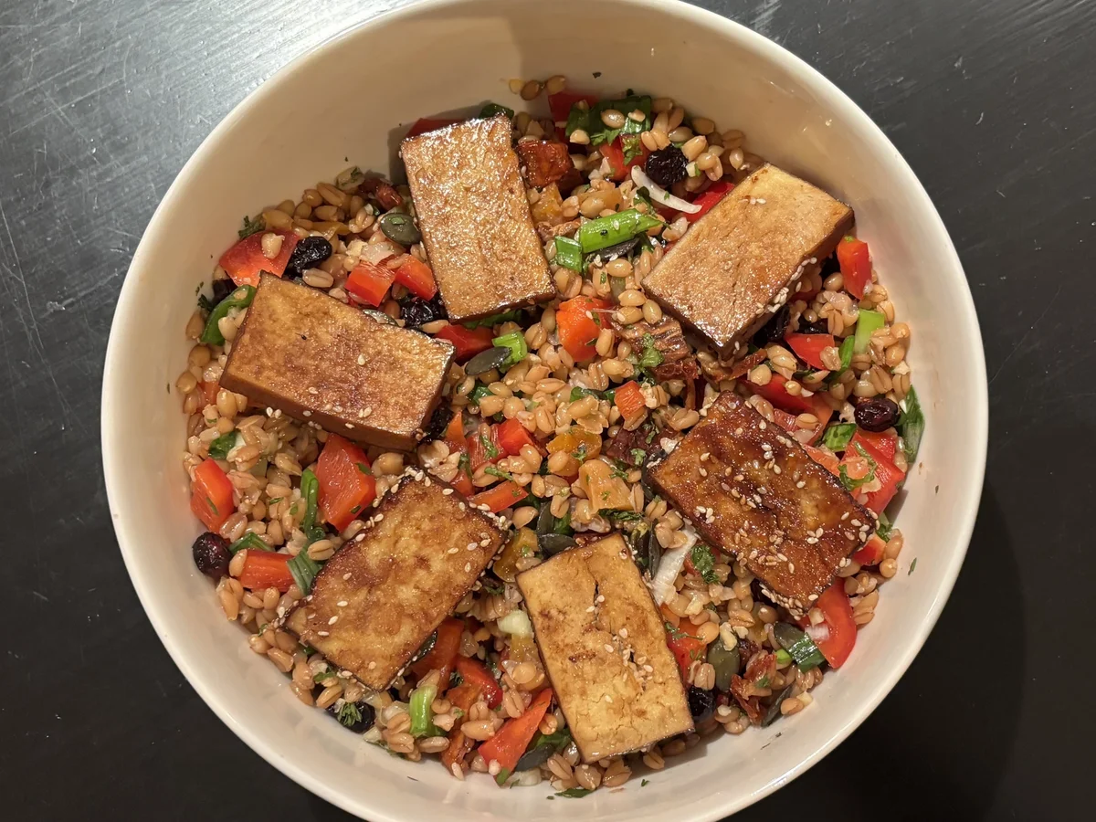 Rezept: Bunter Dinkel Tofu Salat Bild Nr. 5 Bunter Dinkel Tofu Salat - Rezept - Bild Nr. 5