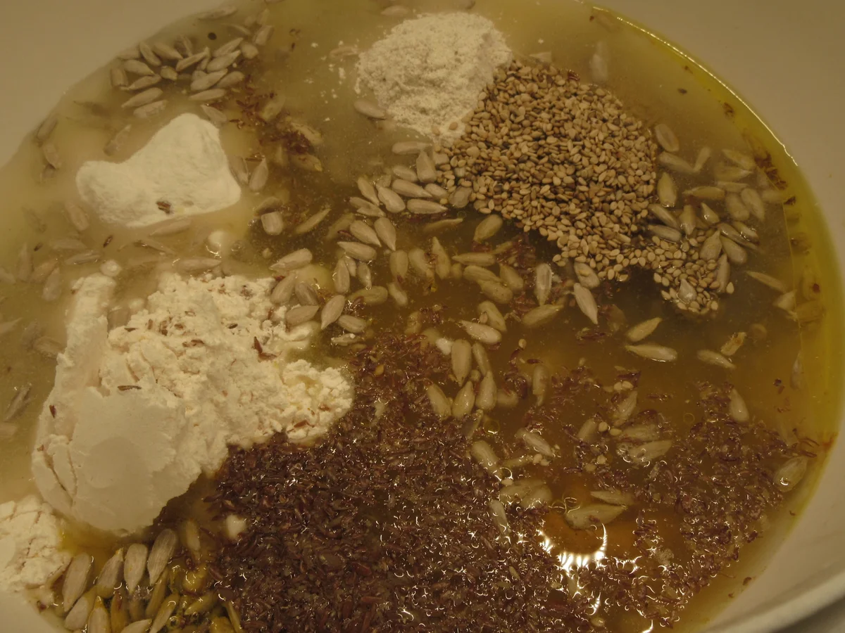 Brot/Brötchen: Knäckebrot glutenfrei - Rezept - Bild Nr. 17284