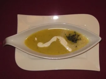 Rezept: Dill-Salzgurkensuppe Dill-Salzgurkensuppe - Rezept