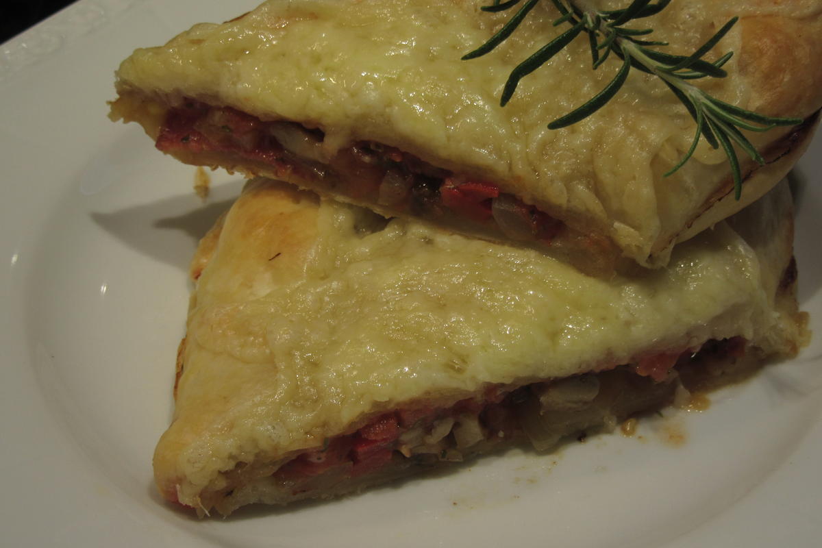 Pikantes Backen: Blätterteig-Calzone - Rezept - Bild Nr. 17285