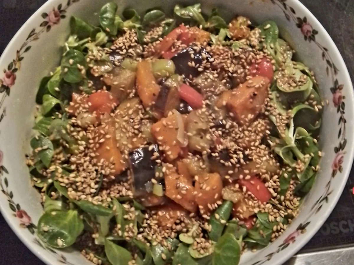 Warmer Feldsalat mit Gemüsee - Rezept - Bild Nr. 17289