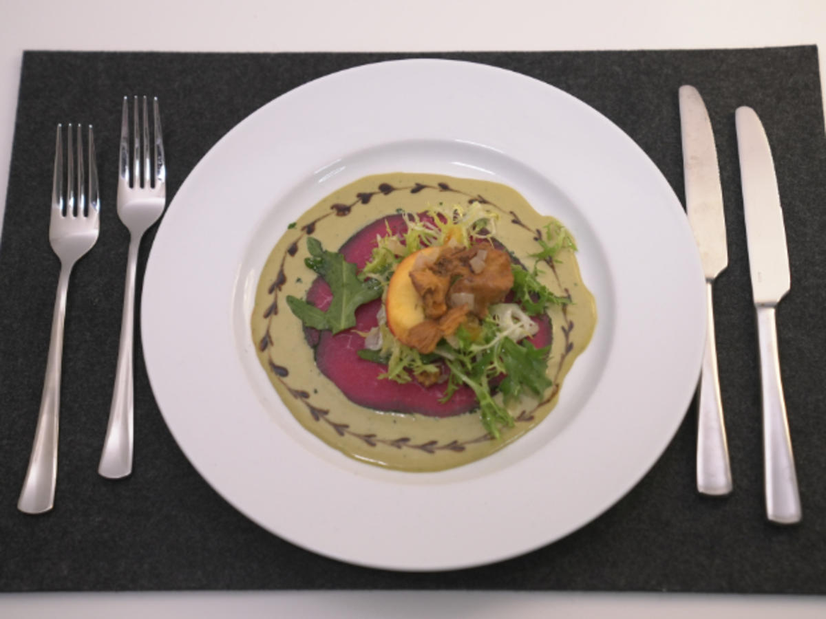 Rinderfilet mit Thunfisch-Limonen-Creme und Salat - Rezept - Bild Nr. 2