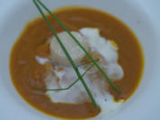 Kürbissuppe mit Jakobsmuschel und Kokos-Limettengras-Schaum - Rezept - Bild Nr. 2