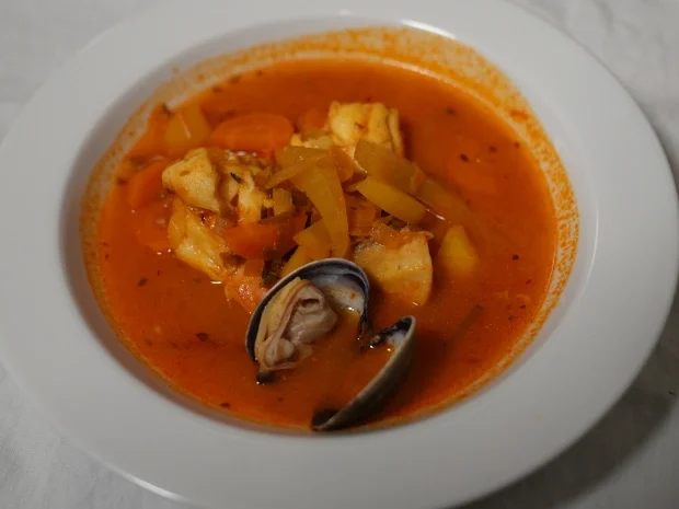 Rezept: Kürbissuppe und Bouillabaisse mit Brot und Rouille Bild Nr. 2 Kürbissuppe und Bouillabaisse mit Brot und Rouille - Rezept - Bild Nr. 2
