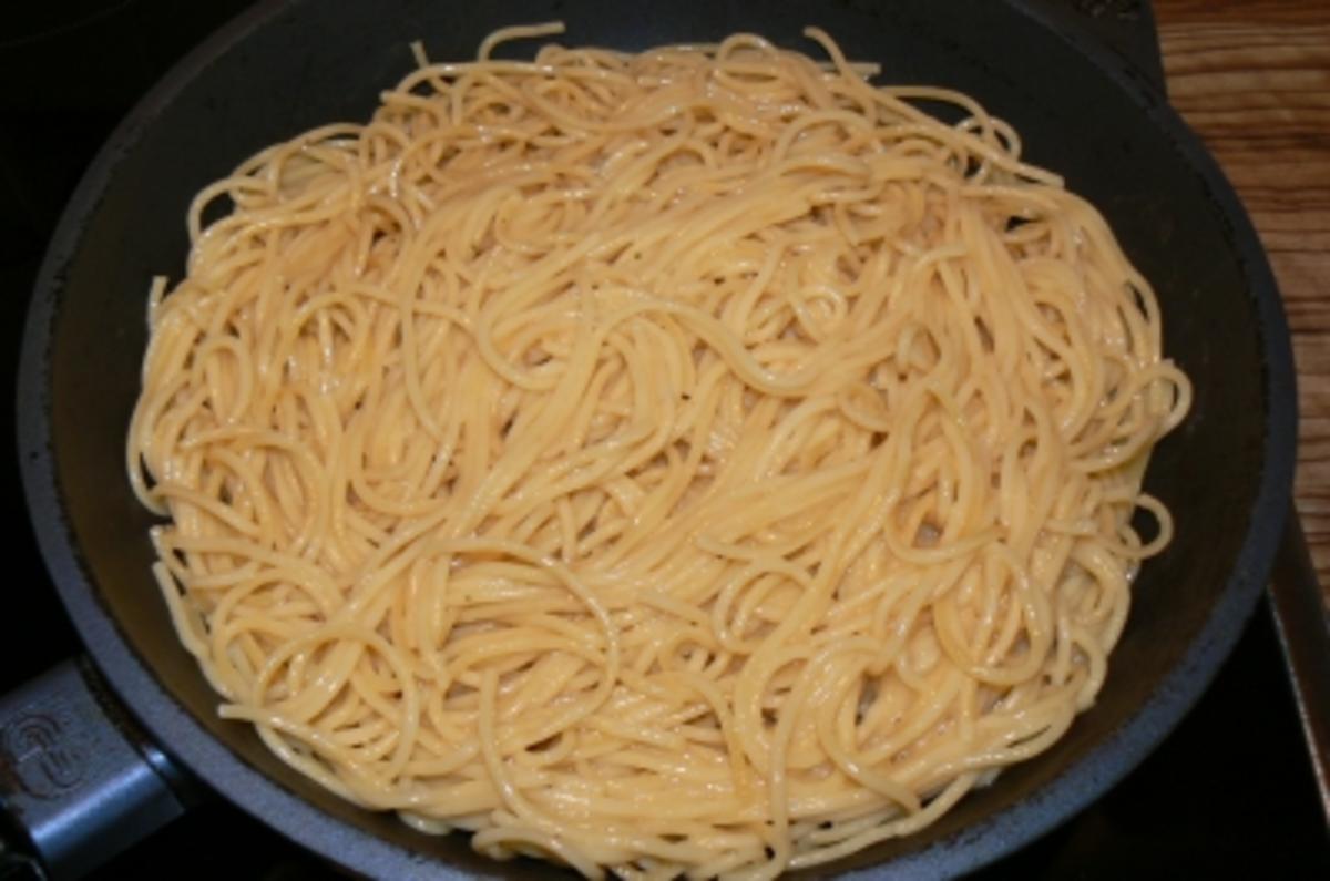 Spaghetti-Pizza - Rezept