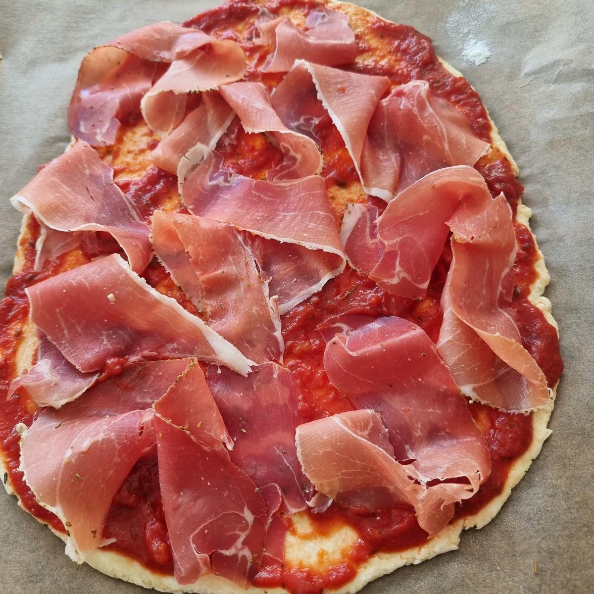 Schinken-Oliven-Pizza - Rezept - Bild Nr. 17289