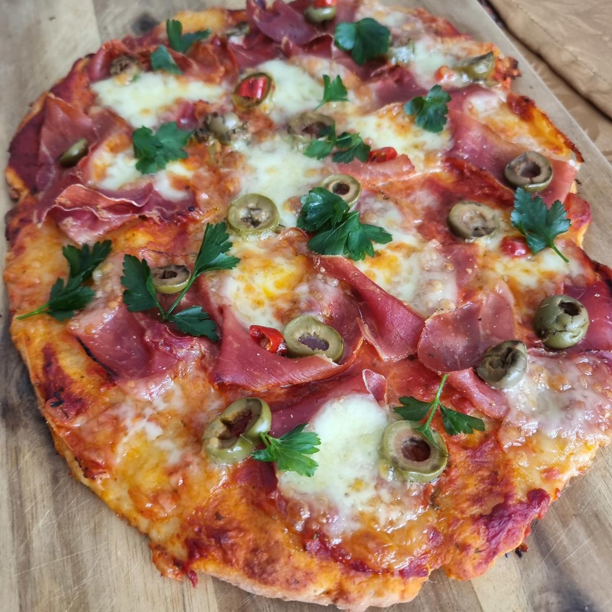 Schinken-Oliven-Pizza - Rezept - Bild Nr. 17292