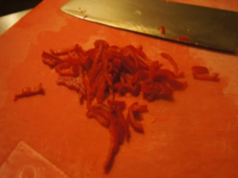 Rezept: Gebratener Lachs mit herzhaften Porree-Gemüse Bild Nr. 6 Gebratener Lachs mit herzhaften Porree-Gemüse - Rezept - Bild Nr. 6