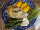 Steinbeißer-Filet mit grünen Spargel, Sauce Hollandaise und Drillingen - Rezept - Bild Nr. 2