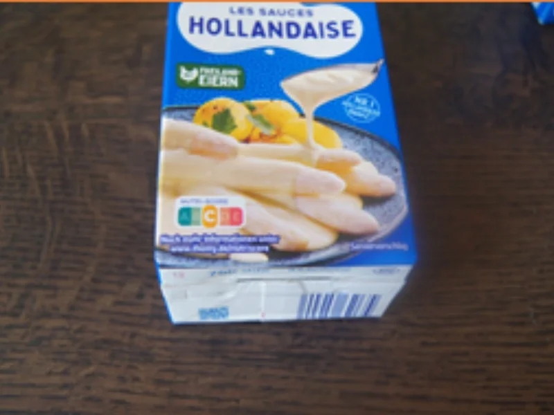 Rezept: Steinbeißer-Filet mit grünen Spargel, Sauce Hollandaise und Drillingen Bild Nr. 12 Steinbeißer-Filet mit grünen Spargel, Sauce Hollandaise und Drillingen - Rezept - Bild Nr. 12