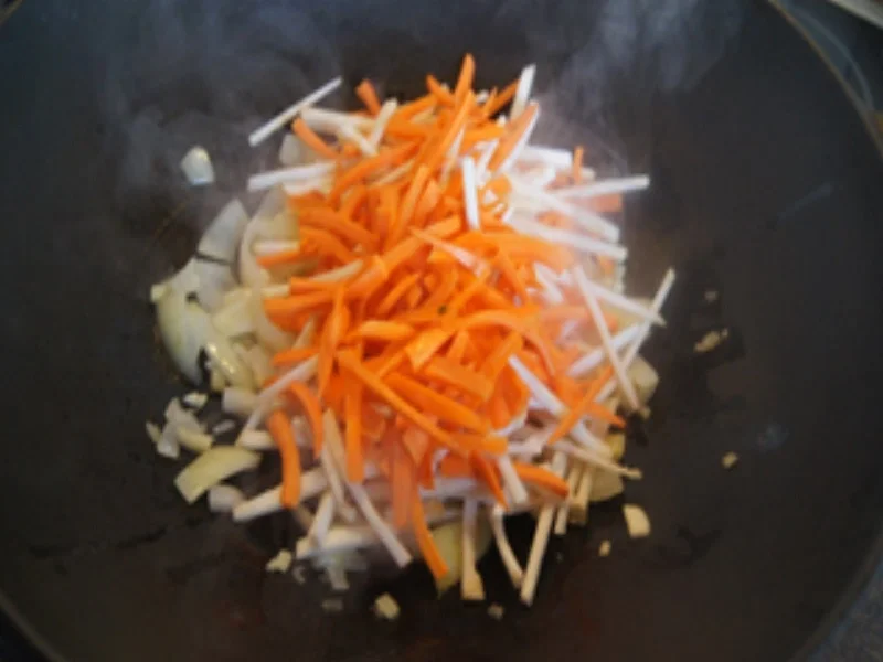 Rezept: Garnelen mit Gemüsemix in Kokosmilch-Mango-Orangen-Ananas-Sauce mit Jasmin-Reis Bild Nr. 17303 Garnelen mit Gemüsemix in Kokosmilch-Mango-Orangen-Ananas-Sauce mit Jasmin-Reis - Rezept - Bild Nr. 17303