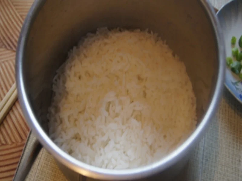 Rezept: Garnelen mit Gemüsemix in Kokosmilch-Mango-Orangen-Ananas-Sauce mit Jasmin-Reis Bild Nr. 17310 Garnelen mit Gemüsemix in Kokosmilch-Mango-Orangen-Ananas-Sauce mit Jasmin-Reis - Rezept - Bild Nr. 17310