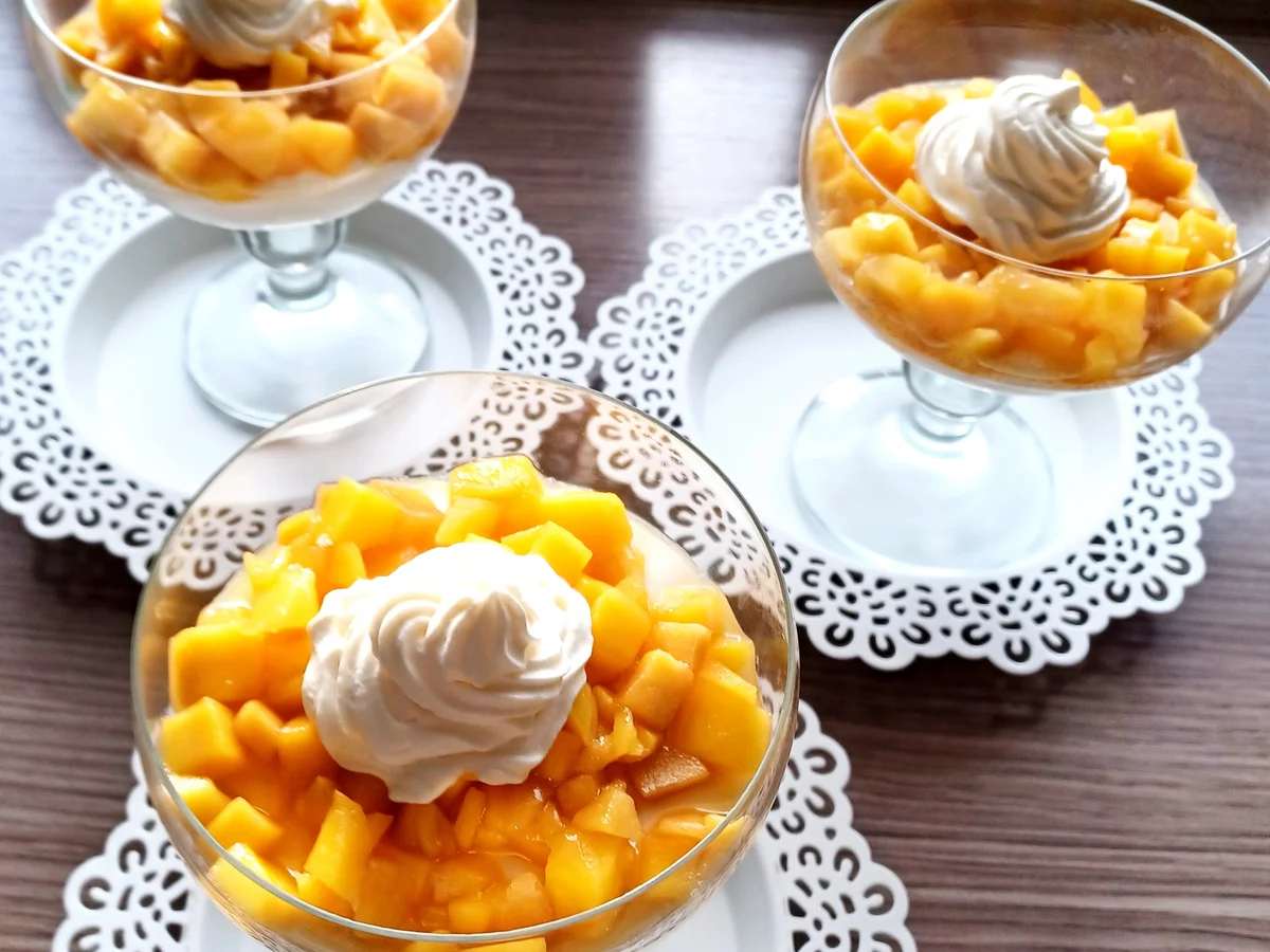 Zitronen-Mousse mit Mango-Maracuja Haube - Rezept - Bild Nr. 17313