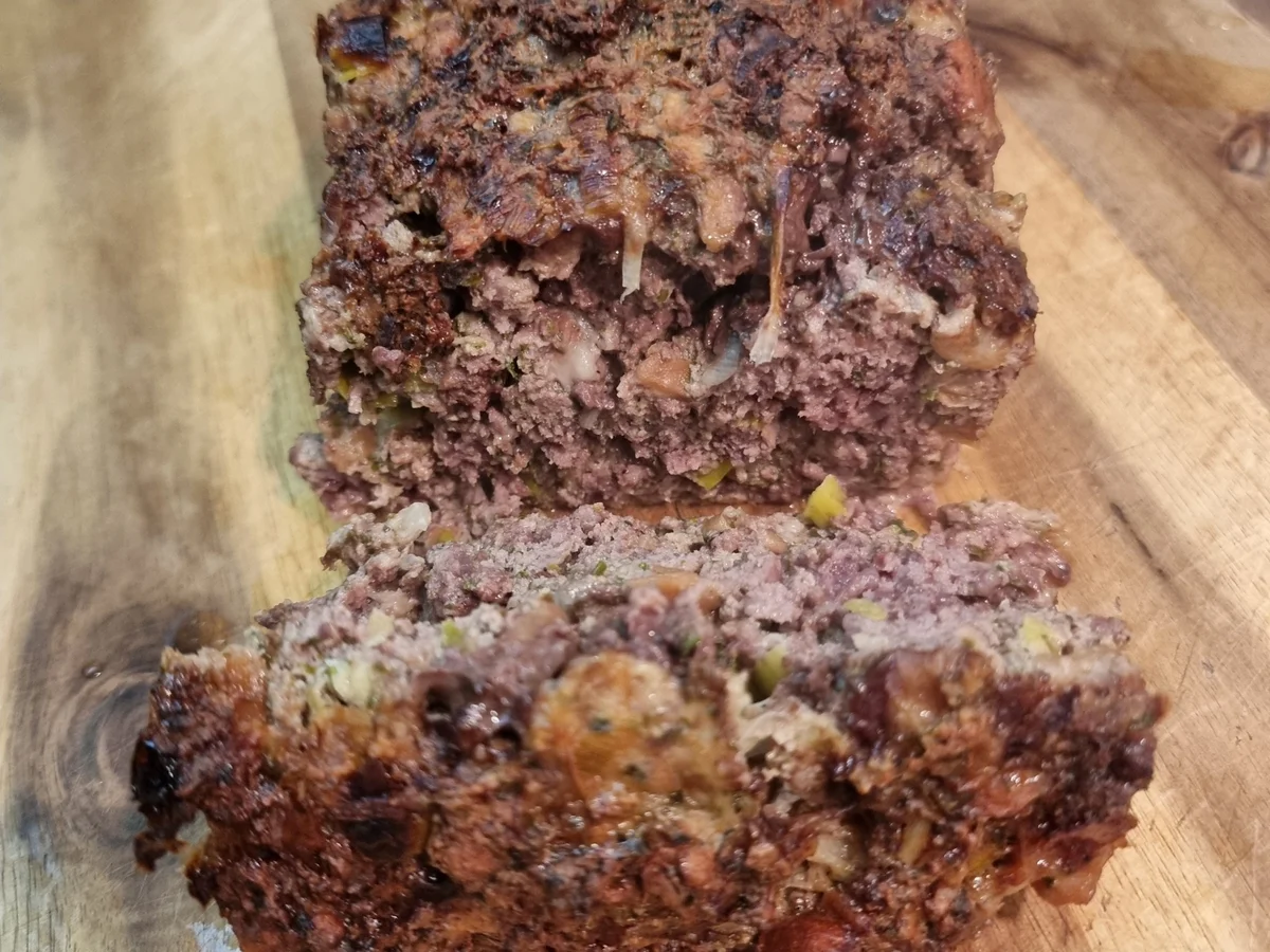 Rezept: Kräuter-Hackbraten mit Champignon-Rahmsauce Bild Nr. 17317 Kräuter-Hackbraten mit Champignon-Rahmsauce - Rezept - Bild Nr. 17317