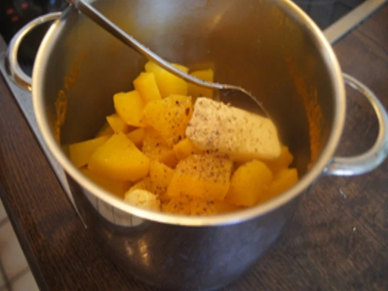 Zanderfilet mit Buschbohnen und Kartoffelstampf - Rezept - Bild Nr. 13