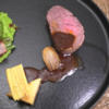Rinderfilet mit Kartoffel-Baumkuchen, Erbsenpüree und Speckböhnchen - Rezept - Bild Nr. 17310