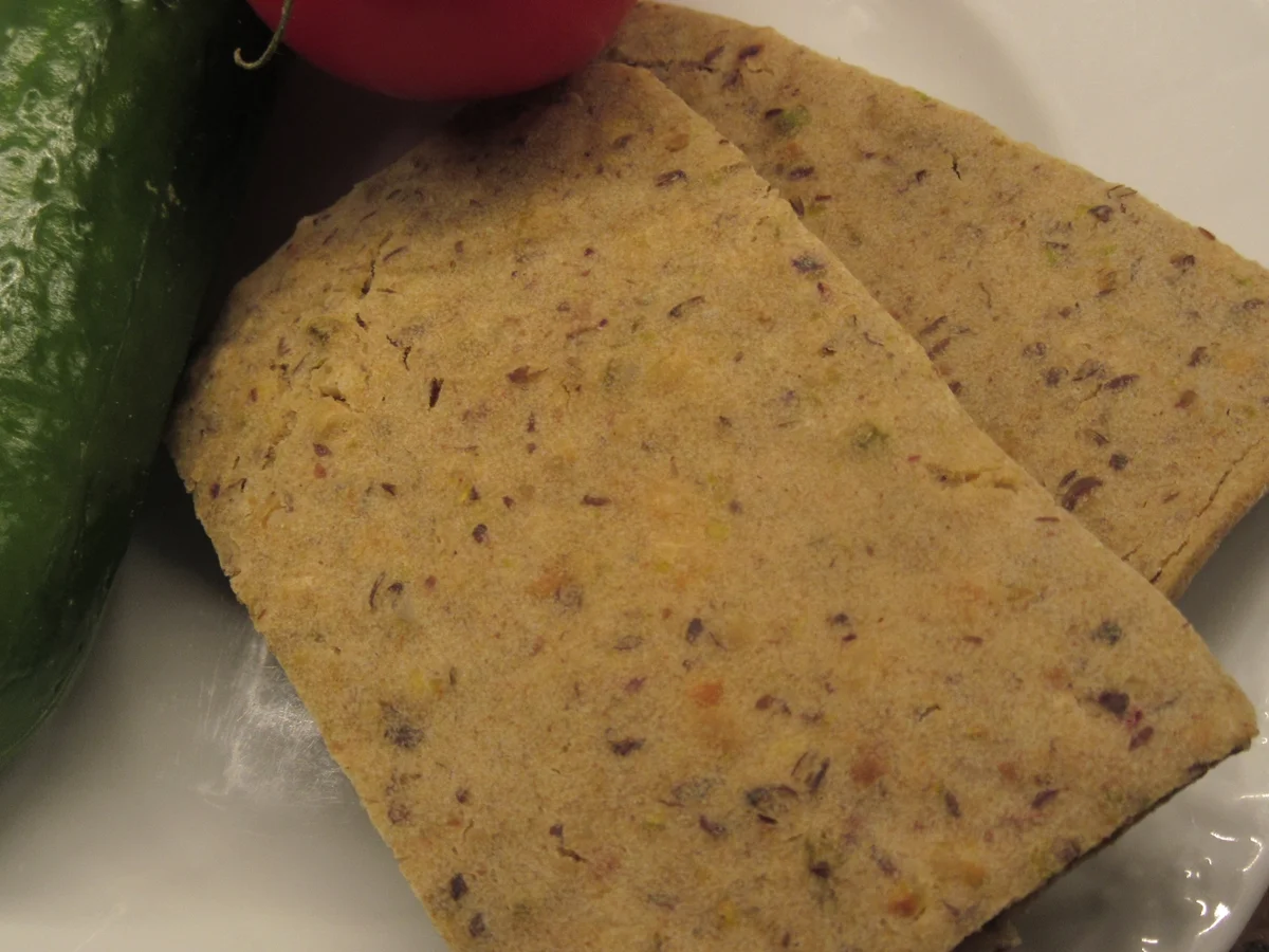 Rezept: Brot: Nussiges Knäckebrot Bild Nr. 17311 Brot: Nussiges Knäckebrot - Rezept - Bild Nr. 17311