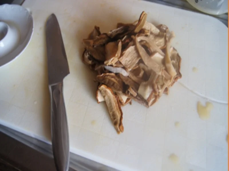 Rezept: Nudel-Mix mit Steinpilzsauce Bild Nr. 8 Nudel-Mix mit Steinpilzsauce - Rezept - Bild Nr. 8