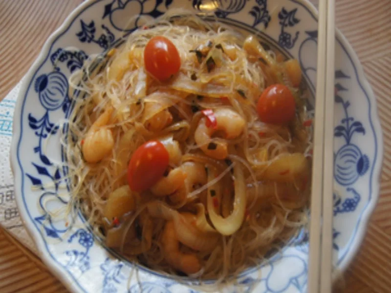 Rezept: Glasnudeln mit Chili und Garnelen Bild Nr. 14 Glasnudeln mit Chili und Garnelen - Rezept - Bild Nr. 14