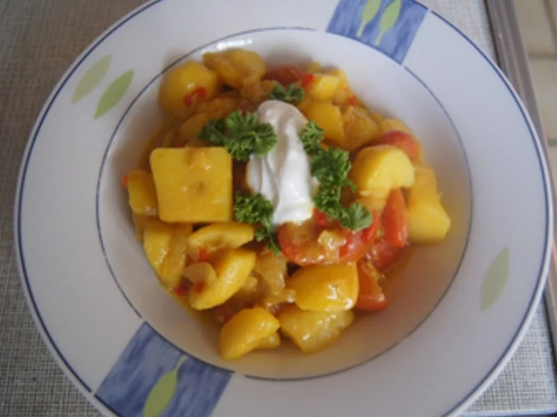 Rezept: Kartoffelcurry mit Mini-Rispentomaten Bild Nr. 17321 Kartoffelcurry mit Mini-Rispentomaten - Rezept - Bild Nr. 17321