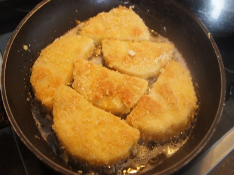 Knusprige Sellerieschnitzel mit Brokkoli und Sauce Hollandaise - Rezept - Bild Nr. 17318