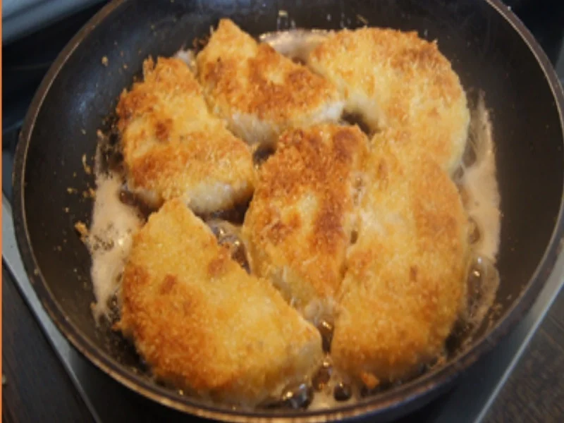 Knusprige Sellerieschnitzel mit Brokkoli und Sauce Hollandaise - Rezept - Bild Nr. 17319