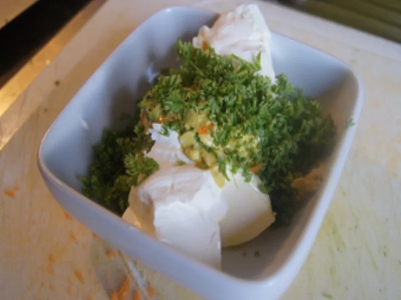 Zanderfilet auf Crème Fraîche Möhrenblüten - Rezept - Bild Nr. 12