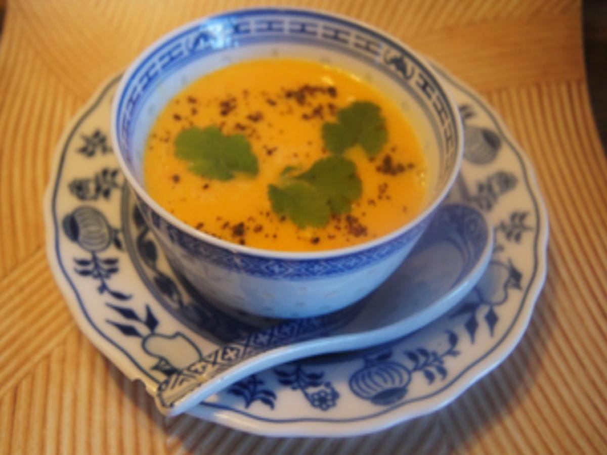 Kürbis-Kokos-Chili-Suppe - Rezept - Bild Nr. 17311