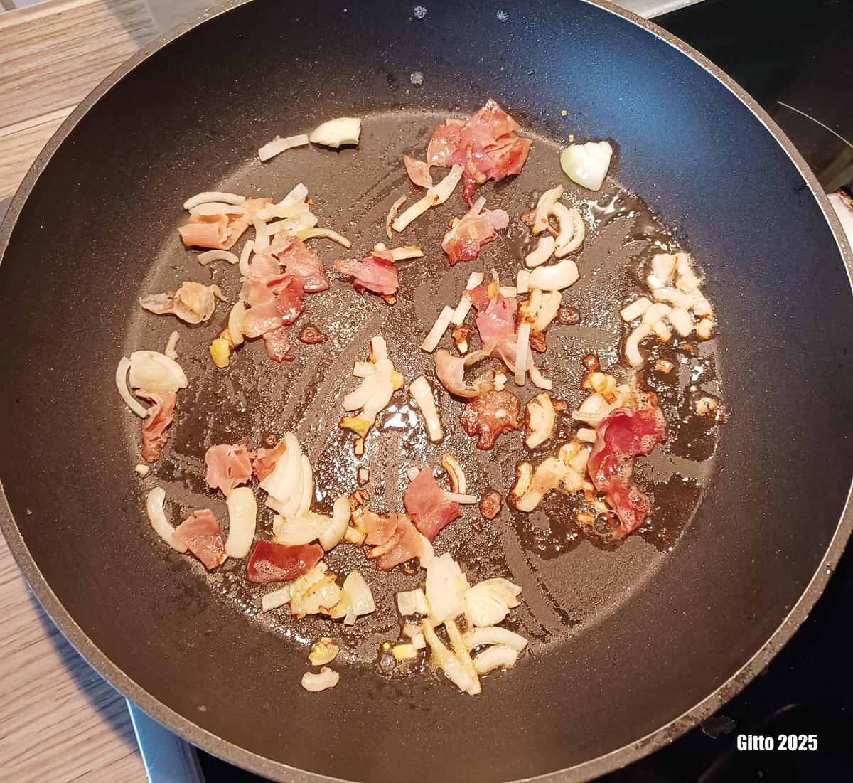 Nudel - Omelett mit Broccoli und Champignons - Rezept - Bild Nr. 3