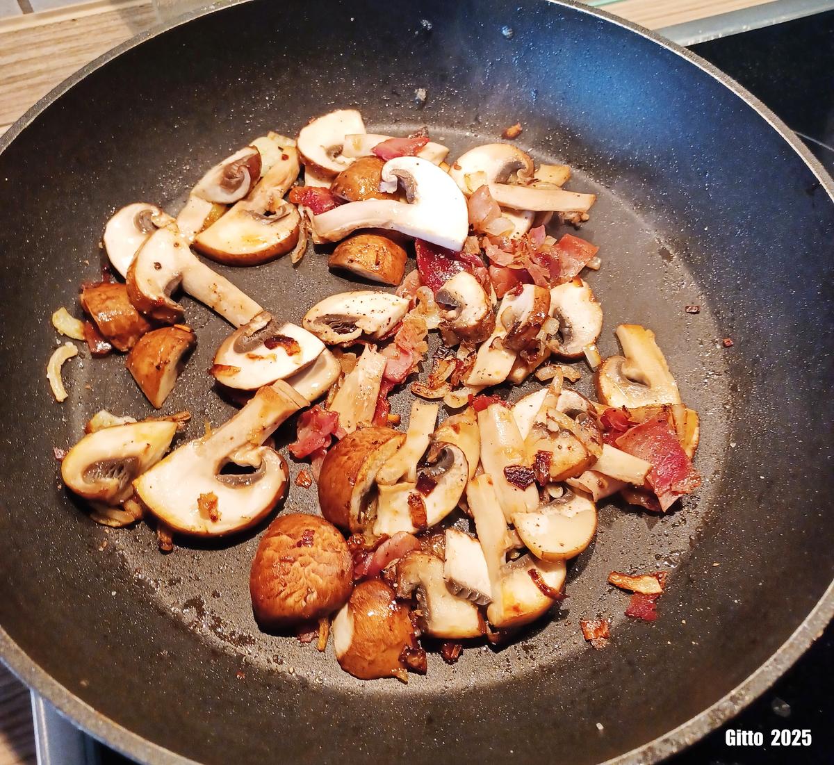 Nudel - Omelett mit Broccoli und Champignons - Rezept - Bild Nr. 4