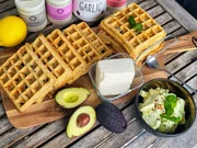 BiNe` S GRIECHISCHE WAFFELN MIT AVOCADO DIP - Rezept - Bild Nr. 17319