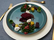 Rezept: Grünkohlsalat mit Rote Bete-Sorbet und Ziegenkäsecreme Bild Nr. 17314 Grünkohlsalat mit Rote Bete-Sorbet und Ziegenkäsecreme - Rezept - Bild Nr. 17314