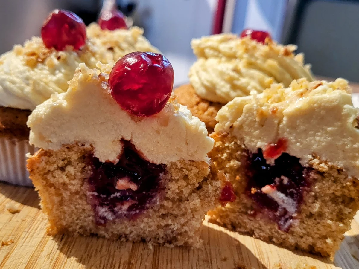 Rezept: BiNe` S FRANKFURTER KRANZ CUPCAKES Bild Nr. 7 BiNe` S FRANKFURTER KRANZ CUPCAKES - Rezept - Bild Nr. 7