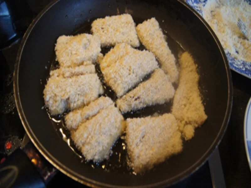 Rezept: Knusper-Fischfilet mit Spargel und Drillingen Bild Nr. 5 Knusper-Fischfilet mit Spargel und Drillingen - Rezept - Bild Nr. 5