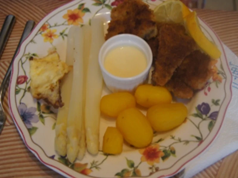 Rezept: Knusper-Fischfilet mit Spargel und Drillingen Bild Nr. 11 Knusper-Fischfilet mit Spargel und Drillingen - Rezept - Bild Nr. 11