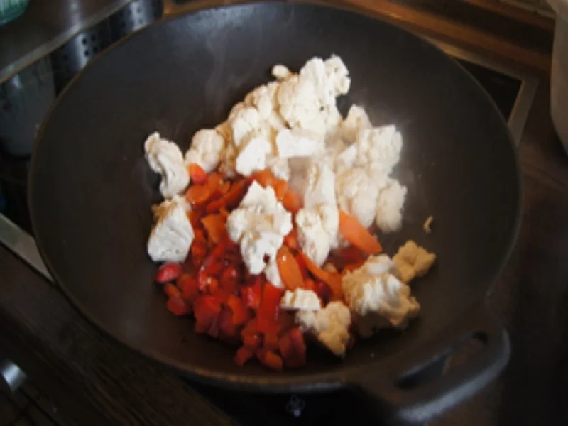 Rezept: Blumenkohlcurry mit Paprika, Möhren, Zwiebel und Kidneybohnen Bild Nr. 7 Blumenkohlcurry mit Paprika, Möhren, Zwiebel und Kidneybohnen - Rezept - Bild Nr. 7