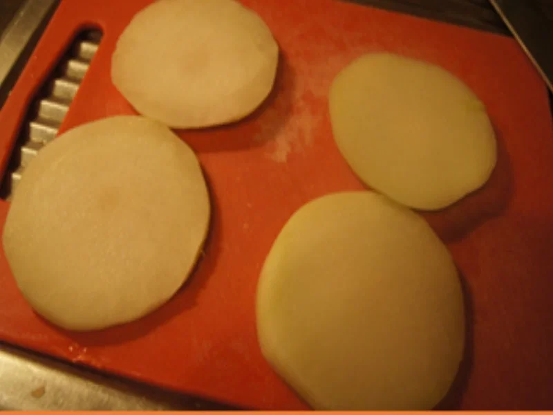 Knusper-Kohlrabi-Schnitzel mit Knoblauch-Rahm-Champignons und Kartoffelstampf - Rezept - Bild Nr. 17325