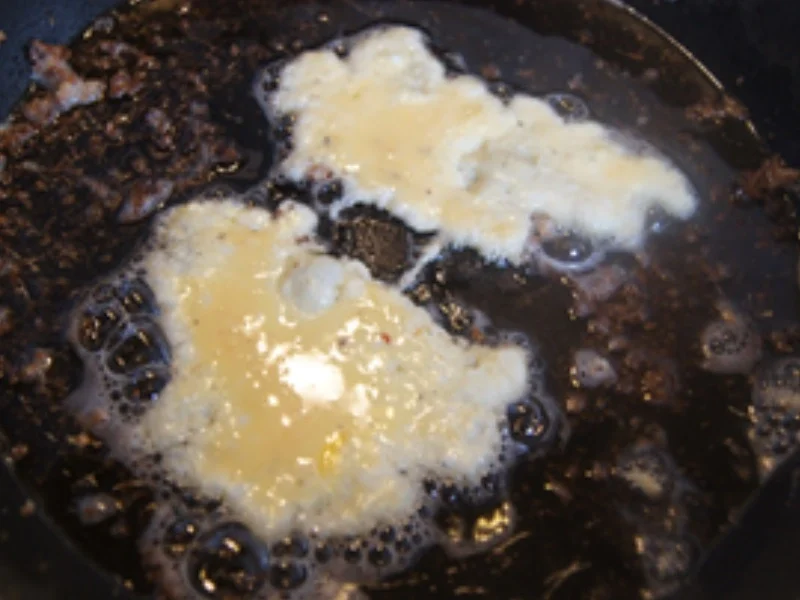 Knusper-Kohlrabi-Schnitzel mit Knoblauch-Rahm-Champignons und Kartoffelstampf - Rezept - Bild Nr. 17330