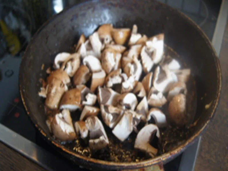 Knusper-Kohlrabi-Schnitzel mit Knoblauch-Rahm-Champignons und Kartoffelstampf - Rezept - Bild Nr. 17331