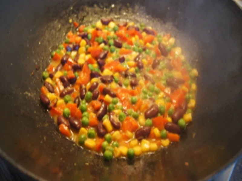 Rezept: Fischfilet Bordelais mit Röstzwiebeln und Gemüsewok mexikanischer Art Bild Nr. 10 Fischfilet Bordelais mit Röstzwiebeln und Gemüsewok mexikanischer Art - Rezept - Bild Nr. 10