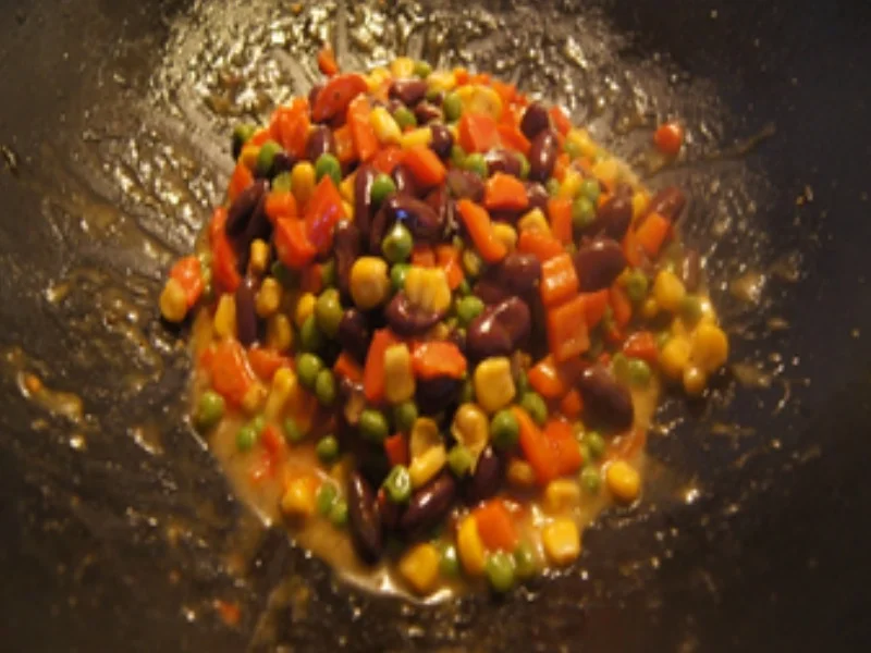 Rezept: Fischfilet Bordelais mit Röstzwiebeln und Gemüsewok mexikanischer Art Bild Nr. 11 Fischfilet Bordelais mit Röstzwiebeln und Gemüsewok mexikanischer Art - Rezept - Bild Nr. 11