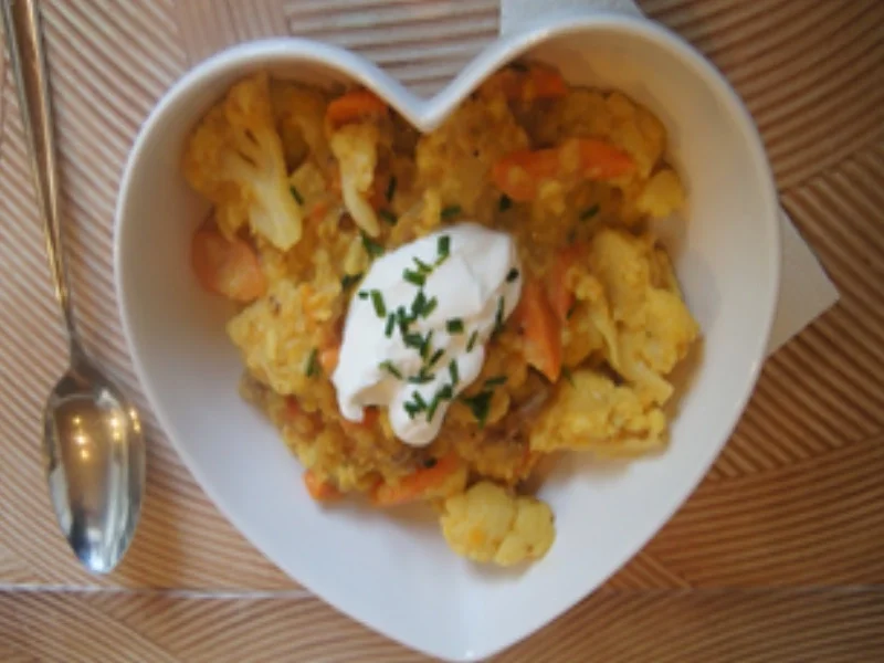 Blumenkohl-Möhren-Linsen-Datteln-Curry im Wok - Rezept - Bild Nr. 17334