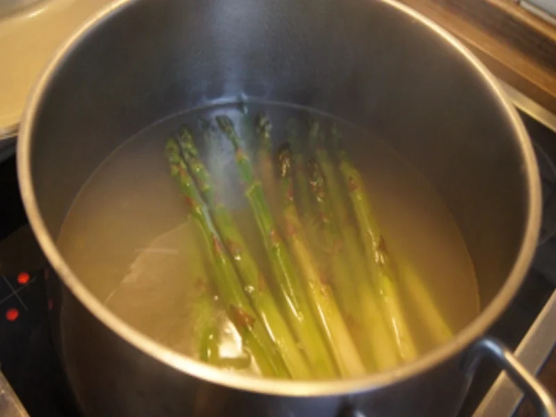 Spargelduo mit Prager Schinken und Salzkartoffeln - Rezept - Bild Nr. 8