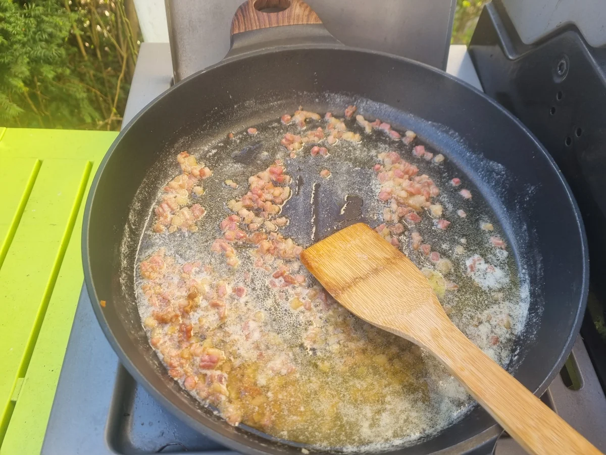 Kräuter-Kartoffelklöße mit einer Pilzsoße - Rezept - Bild Nr. 17329