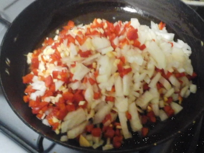 Rezept: Herzhafte Buletten mit Champignon-Rahmsauce, Butter-Möhren-Sticks und Drillingen Bild Nr. 17330 Herzhafte Buletten mit Champignon-Rahmsauce, Butter-Möhren-Sticks und Drillingen - Rezept - Bild Nr. 17330