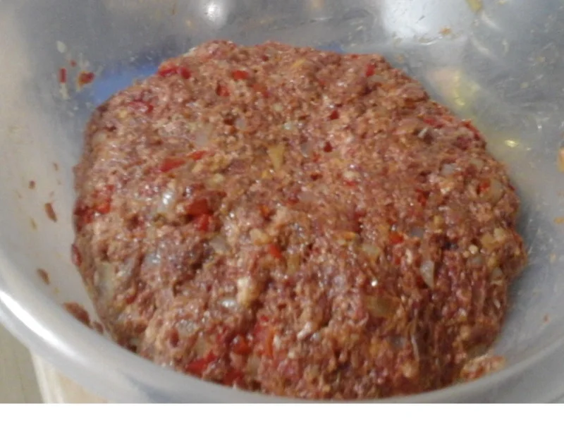 Rezept: Herzhafte Buletten mit Champignon-Rahmsauce, Butter-Möhren-Sticks und Drillingen Bild Nr. 17332 Herzhafte Buletten mit Champignon-Rahmsauce, Butter-Möhren-Sticks und Drillingen - Rezept - Bild Nr. 17332