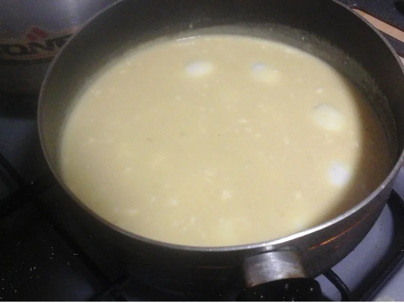 Gekochte Eier in Senfsauce, Butter-Blumenkohl und gelben Drillingen - Rezept - Bild Nr. 6