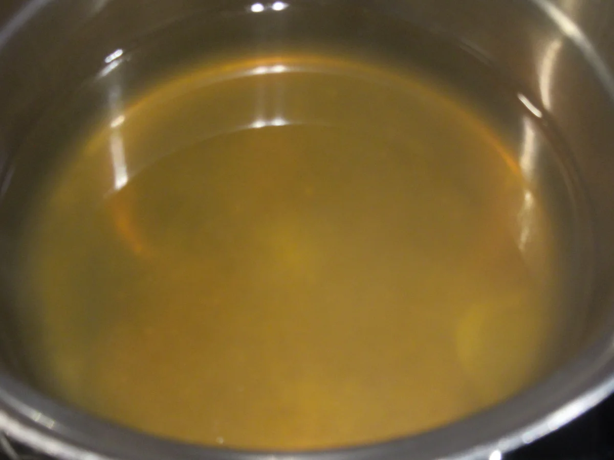 Suppen: Klare Knoblauchsuppe - Rezept - Bild Nr. 17332